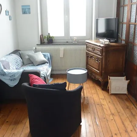 5 Pers, à 200 M De La De - Valentine Appartement Wimereux